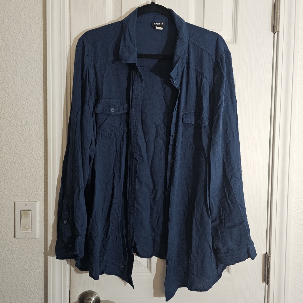 Torrid long sleeve button up top